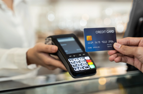Why Every Café Needs a Credit Card Reader
